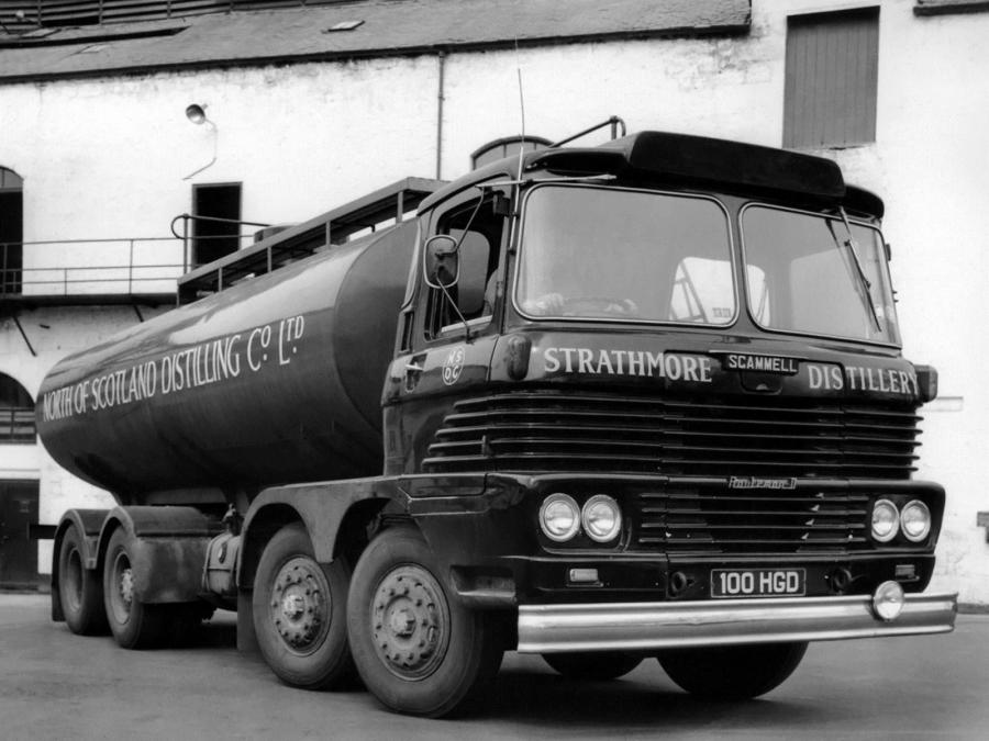  Scammell Routeman Tanker 1960 года  (фото 2 из 3)